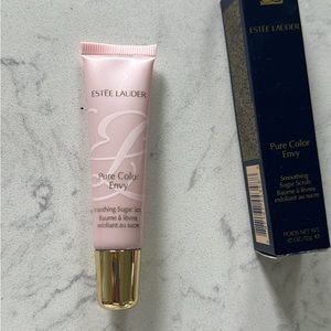 Estée Lauder lip scrub